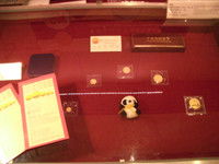 中國(guó)長(zhǎng)城硬幣投資亮相2010香港國(guó)際錢幣展銷會(huì)暨古董表交易會(huì)