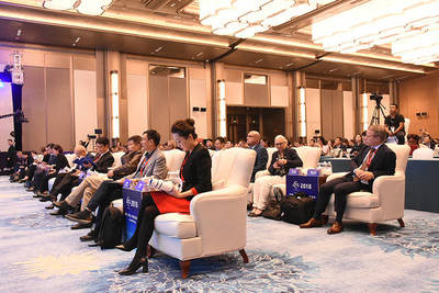 共話會(huì)展新機(jī)遇，擘畫產(chǎn)業(yè)新未來(lái)——第二屆世界會(huì)議產(chǎn)業(yè)日在青島隆重開(kāi)幕